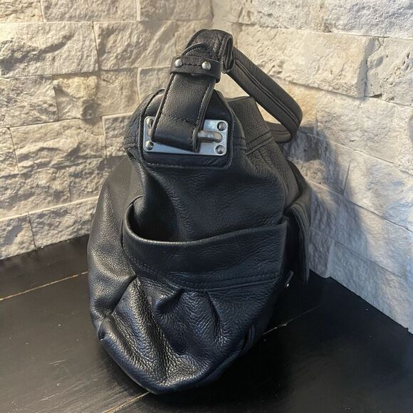 B Makowsky Leather Hobo Shoulder Bag Tote Black Soft Medium Silver Clasp - Picture 7 of 12